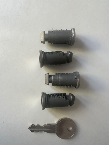Thule n008 lock barrel with - lock, x4